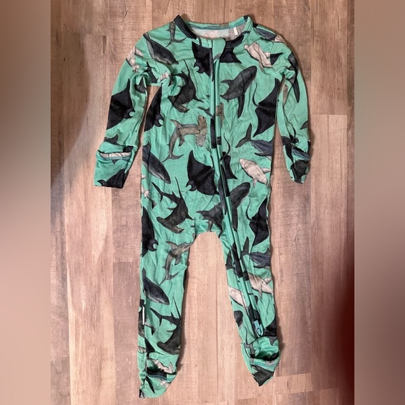 Dreamiere The Shark Side‎ Convertible Footie Bamboo Size 0-3 Months - Picture 1 of 5